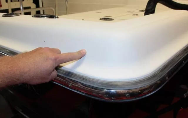 膠衣的耐水性、耐候性、批次間質(zhì)量穩(wěn)定性等等都直接決定了它自身的品質(zhì)