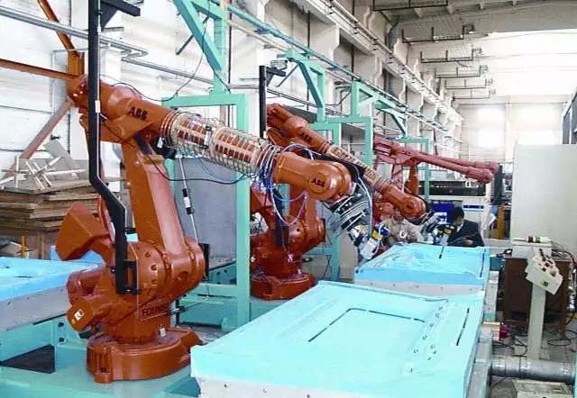 還在“佛系”手工噴涂？“仙系”手把手示教機(jī)器人已經(jīng)駕臨！-3